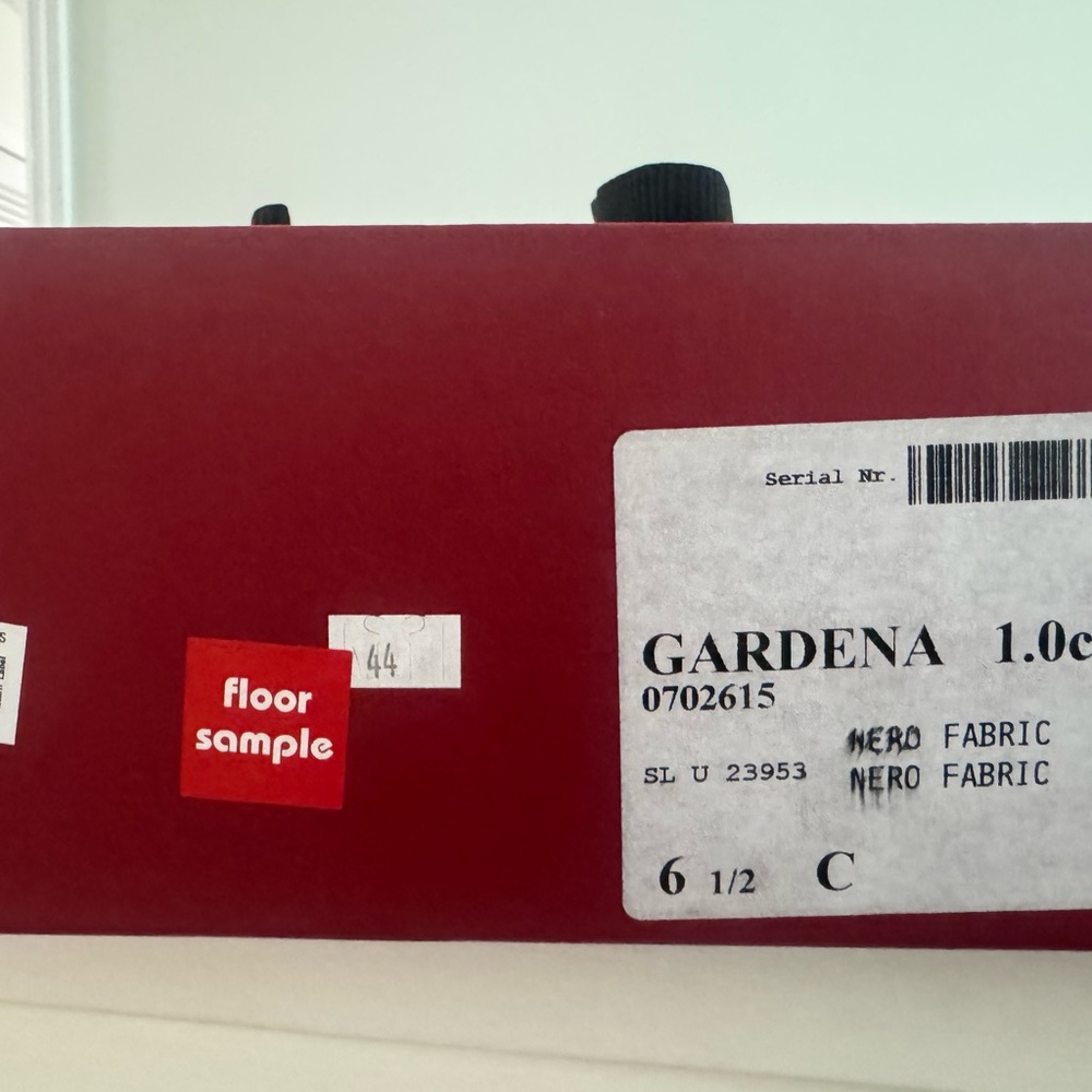 Salvatore Ferragamo Red Gardena Box